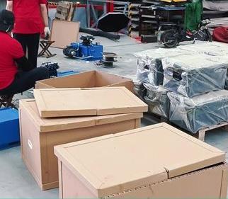 國立小型(xíng)液壓站紙(zhi)箱包裝發(fa)貨,各地都(dou)能發